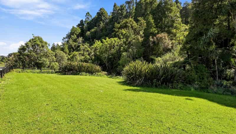 111 Te Henga Road, Waitakere