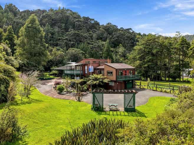 111 Te Henga Road, Waitakere