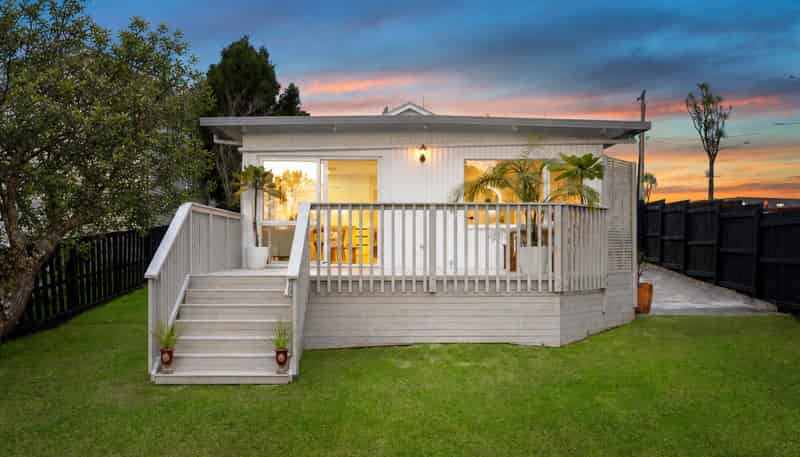 2/68 Birkenhead Avenue, Birkenhead