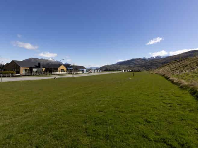 14 Kahiwi Drive, Lower Shotover