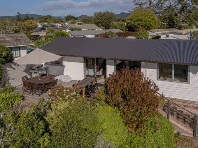 17 McCall Ave, Pauanui