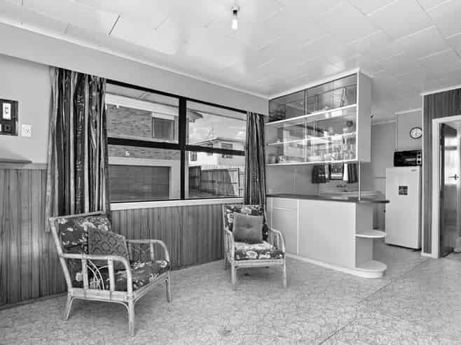 52 Karewa Parade, Papamoa
