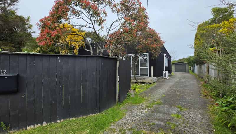 12 Rimutaka Street, Paraparaumu