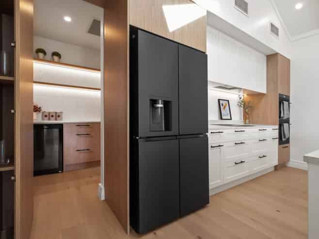 118 Beaver Road, Bombay