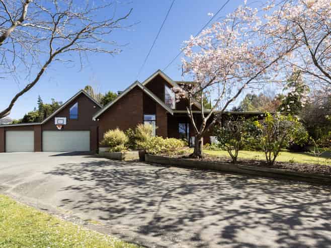 51 Flower Street, Fairfield