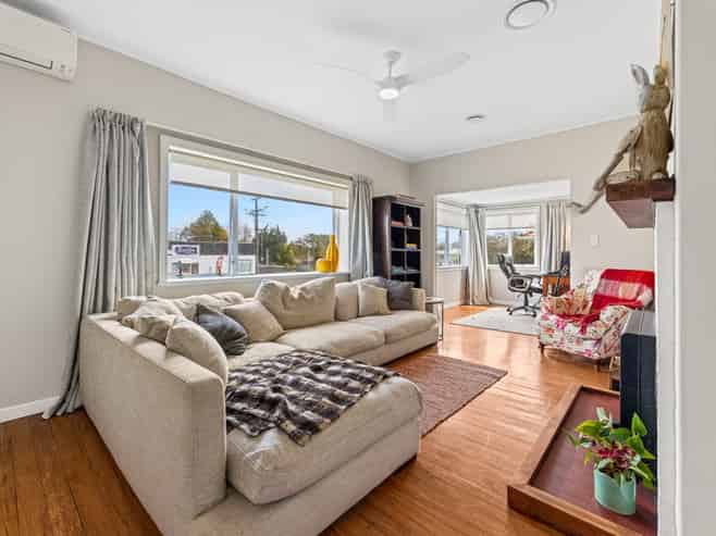 105 Brooklands Road, Brooklands