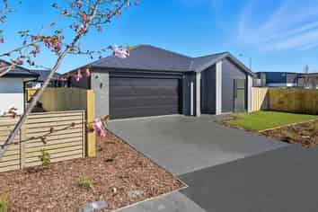 89 Bill Hammond Drive, Belfast