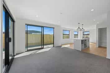 89 Bill Hammond Drive, Belfast