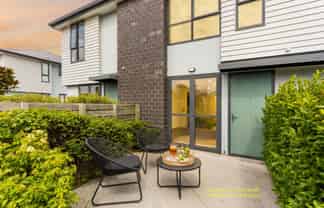 4/14 Buffon Street, Waltham