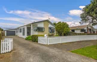 19 Dalwood Grove, Highbury