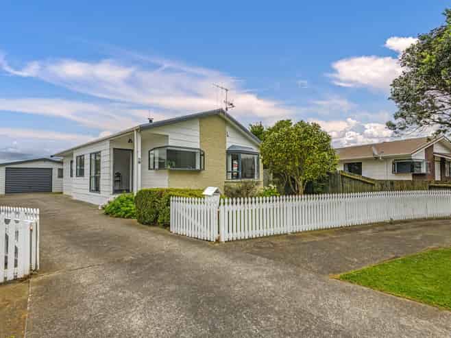 19 Dalwood Grove, Highbury