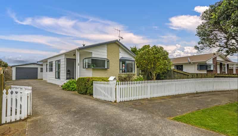 19 Dalwood Grove, Highbury
