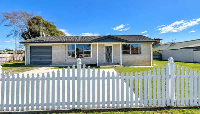 40 Tuhikaramea Road, Dinsdale
