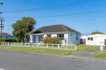 22 Whyte Street, Foxton