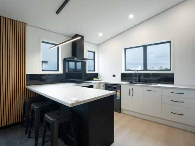 17 Meadowbank Drive, MILTON