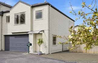 143C Hobsonville Road, West Harbour