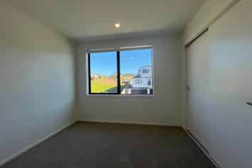 18/21 Makomako Drive, Orewa