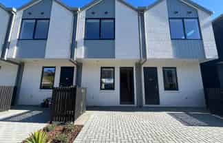 18/21 Makomako Drive, Orewa