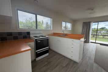 24 South Highway East, Whitianga