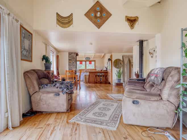 120 Shepherd Road, Peria