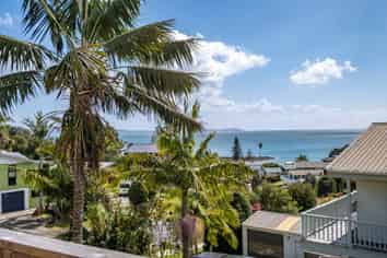 54 Stratford Drive, Cable Bay