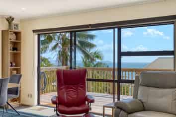 54 Stratford Drive, Cable Bay