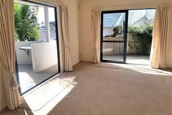 19 Mandeville Place, Unsworth Heights