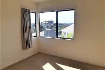 19 Mandeville Place, Unsworth Heights