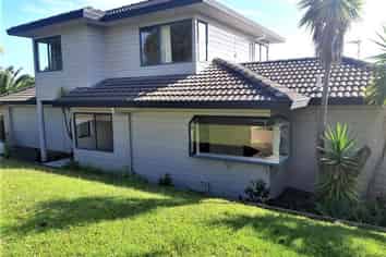 19 Mandeville Place, Unsworth Heights