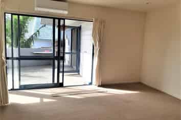 19 Mandeville Place, Unsworth Heights