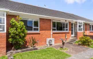 4/134 Onewa Rd, Northcote