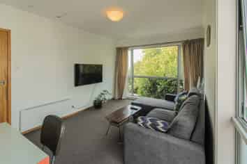 11/4 Queen Street, Mount Victoria