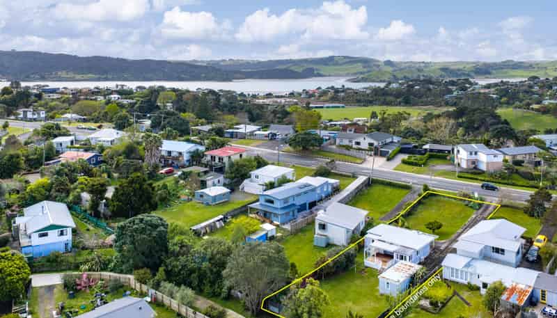 17 Main Road, Raglan