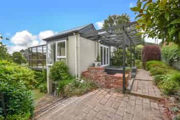 11 Picardy Street, Maryhill