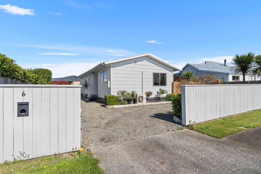 Four Bedrooms & Easy Living - BEO $450,000. 1