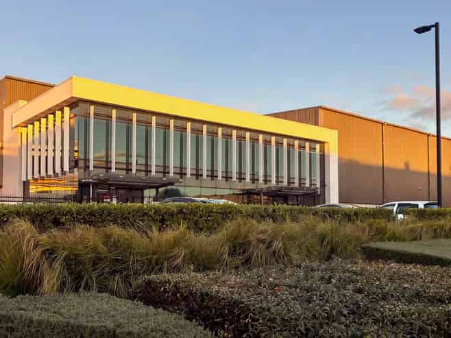 CBRE | Fully Racked Warehouse in Prime Highbrook Location
