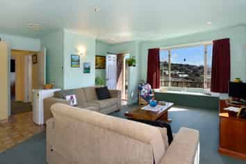 12 Burrough Place, Enner Glynn