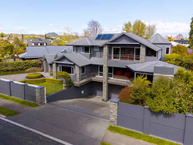 13 Oregon Drive, Rainbow Point