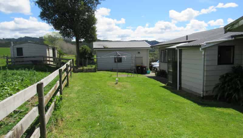 735 Tairua SH25 Road, Onemana