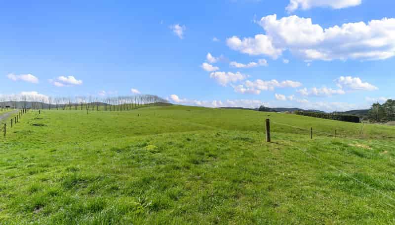 735 Tairua SH25 Road, Onemana