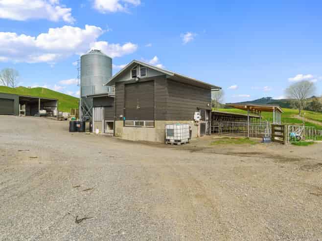 735 Tairua SH25 Road, Onemana