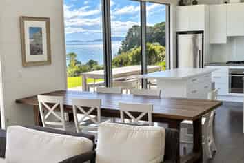  Whangapoua, Whangapoua