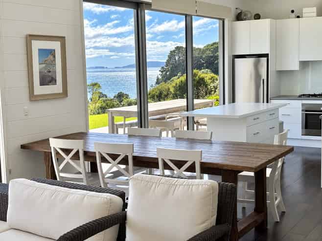  Whangapoua, Whangapoua