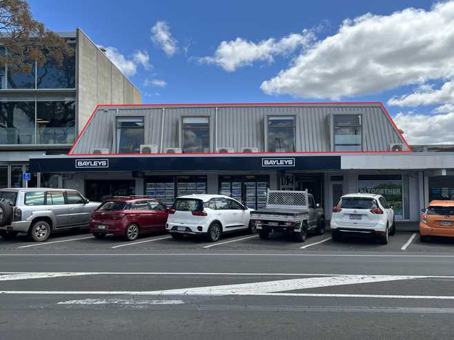 LARGE OFFICE ON KERIKERI RD WITH PARKING
