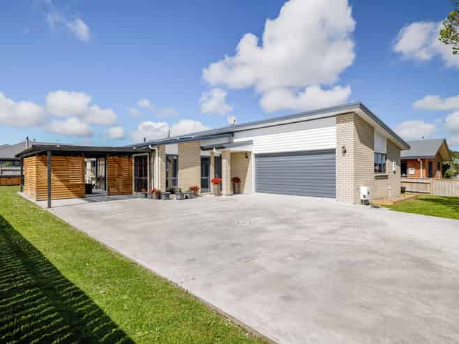 38 Airport Drive, Milson
