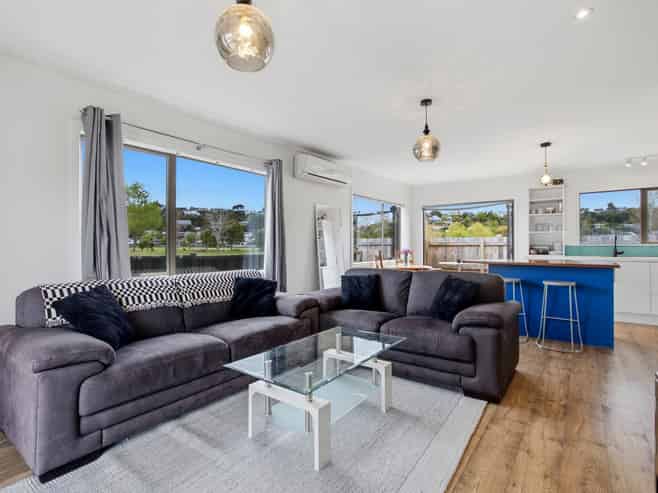 418B Ngatai Road, Bellevue