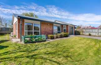 11 Alexander Street, Winton
