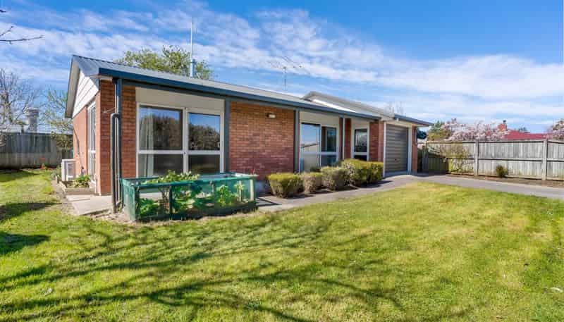 11 Alexander Street, Winton