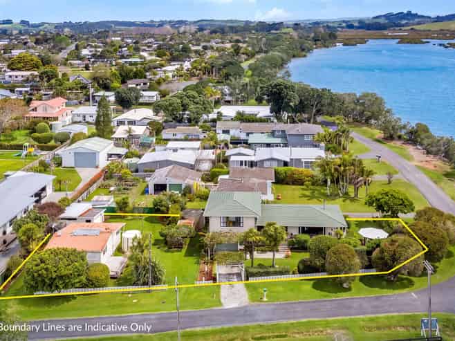 1 Dunbar Road, Point Wells