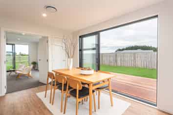 18 Plover Avenue, Amberley